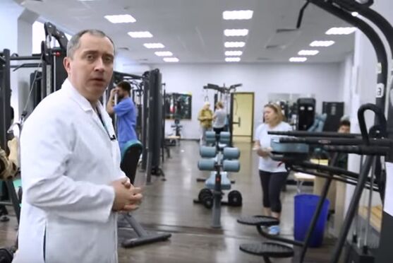 Nodarbības sporta zālē ar dzemdes kakla osteohondrozi